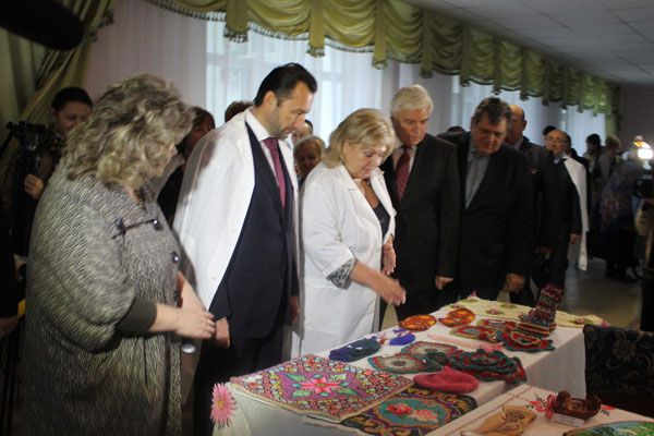 Андрей Федорук посетил дом-интернат для граждан пожилого возраста и инвалидов