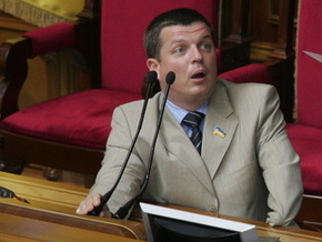 Журавко пригрозил “выбросить протестующих чернобыльцев вместе с вещами”