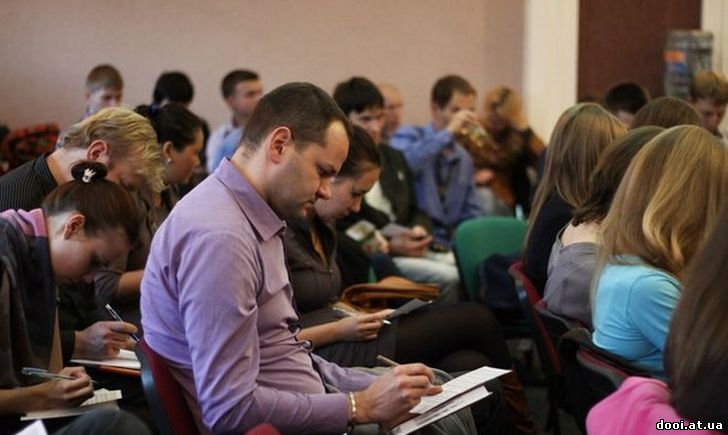 На Донетчине переселенцам предоставляются гранты в рамках проекта «Профессия для новой жизни. Индивидуальные гранты на переподготовку».