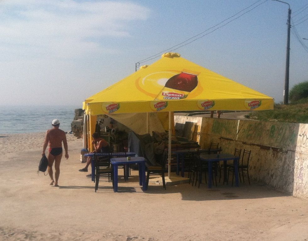 инвалидов прогнали с пляжа на 13 ст. Б. Фонтана