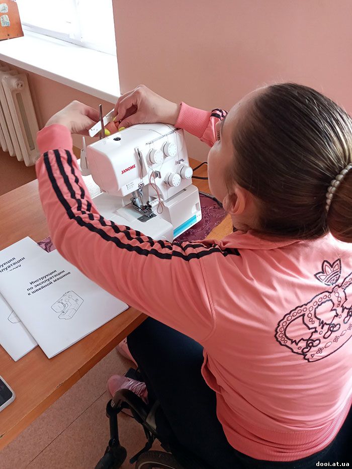 Як в краматорську працює майстерня для людей з інвалідністю